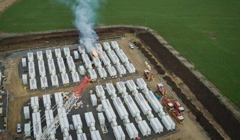 特斯拉最大儲(chǔ)能電池火災(zāi)起火原因查明！因冷卻液泄漏