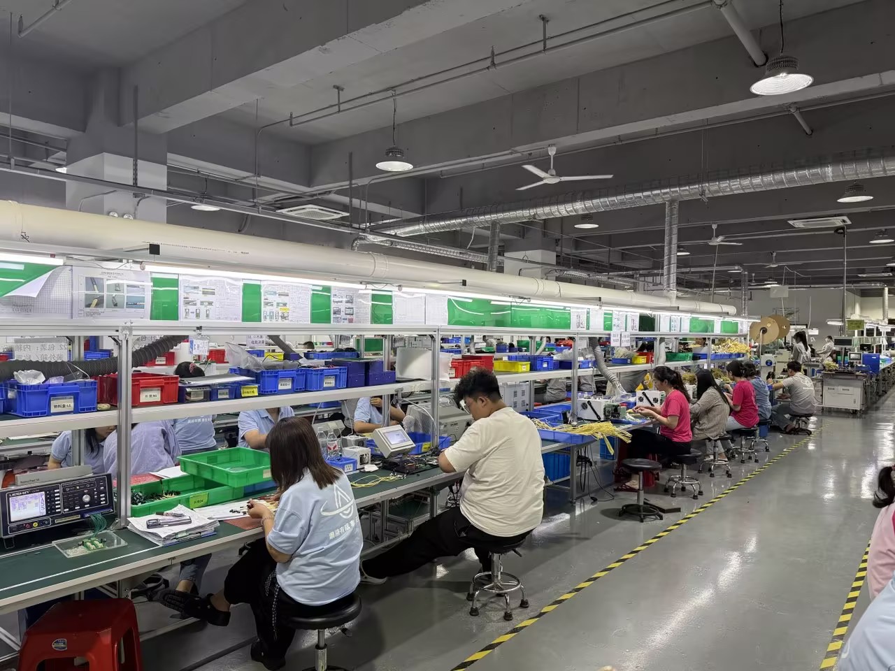從數(shù)據(jù)中心到金屬冶煉:業(yè)疆智能如何用一根感應線織起漏液防控網(wǎng) 從數(shù)據(jù)中心到金屬冶煉:業(yè)疆智能如何用一根感應線織起漏液防控網(wǎng)